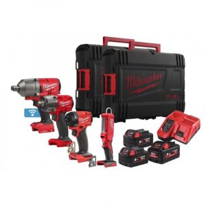 Комплект акумулаторни машини гайковерти 2 броя, винтоверт и фенер Milwaukee M18FPP4G3-553X, 18 V